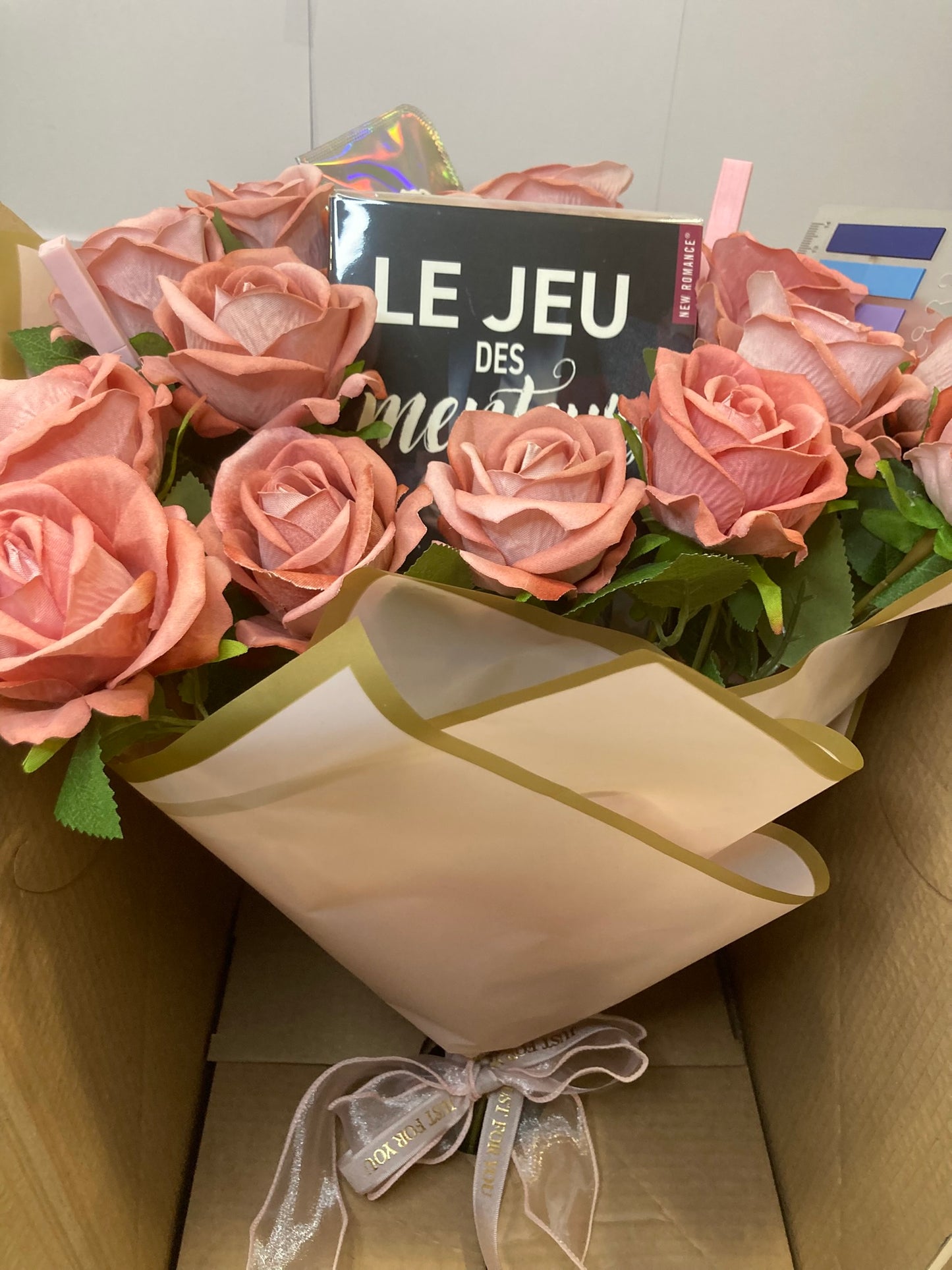 Bouquet Darkromance - Romance - Fantaisie - Thriller - Livre Broché
