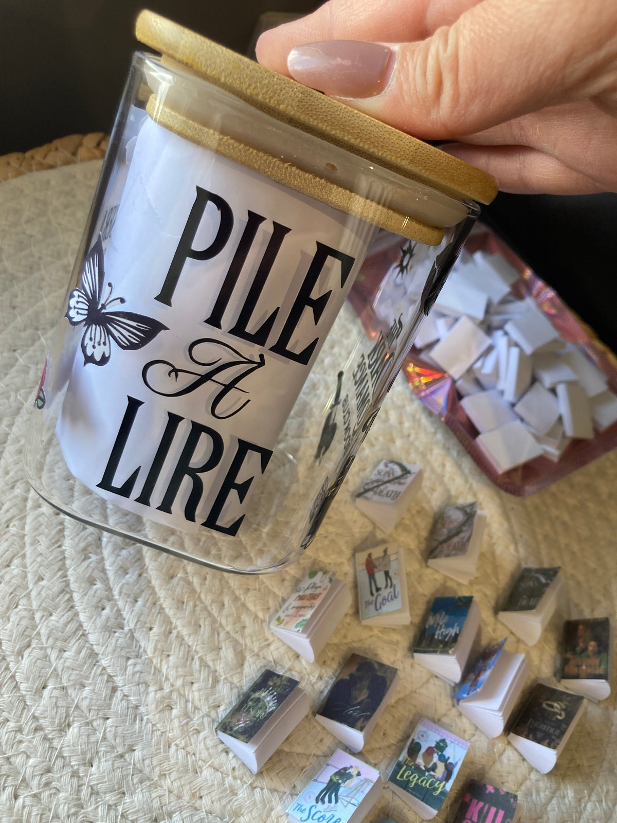 Bocal "Bibliothèque miniature" + kit mini-livres
