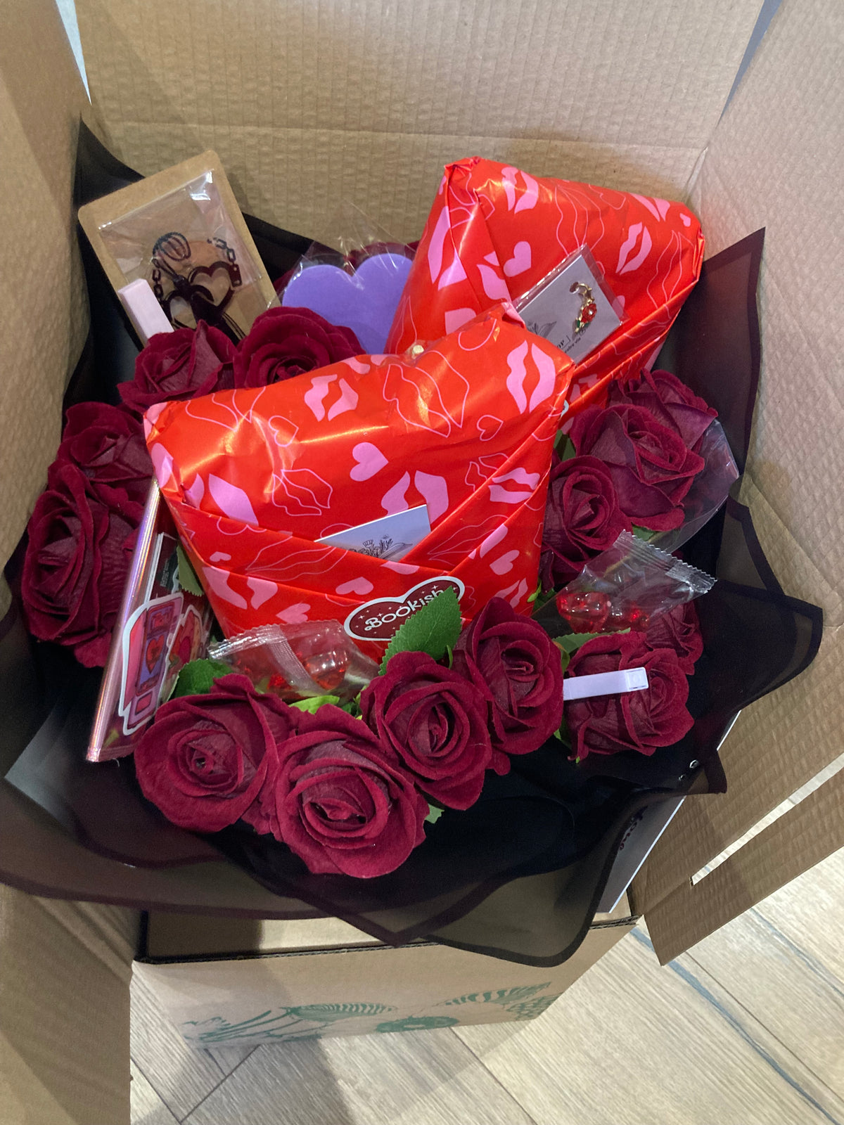 Bouquet Romance - Fantaisie - Darkromance - Thriller - Livre Poche